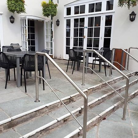 The George Hotel Wetherspoon 브레컨 외부 사진