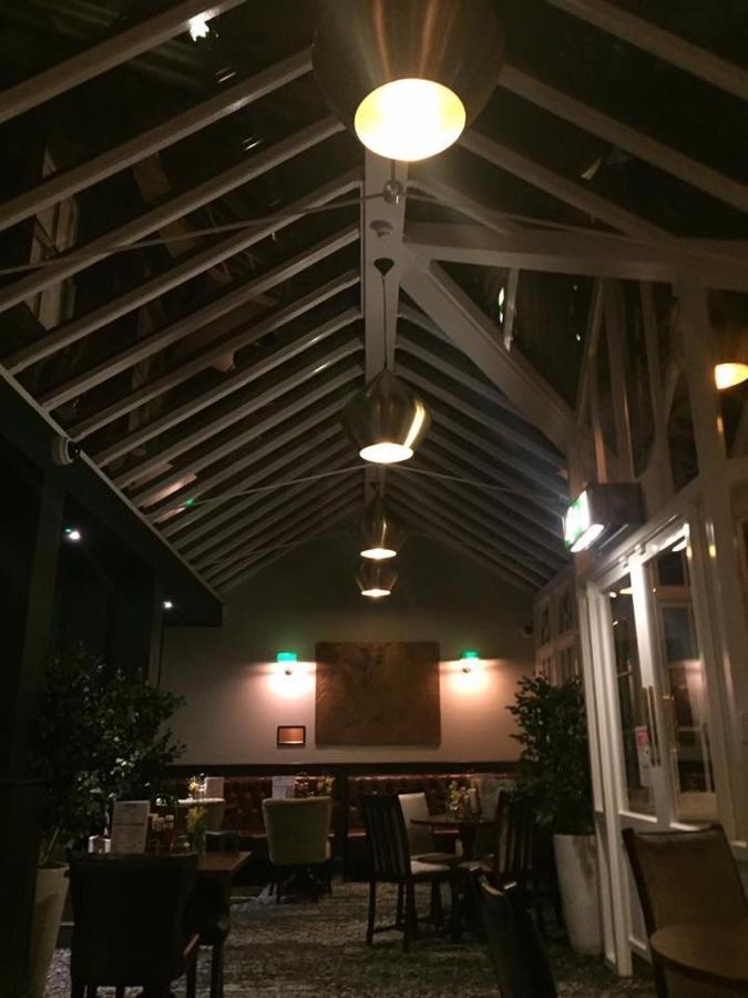 The George Hotel Wetherspoon 브레컨 외부 사진
