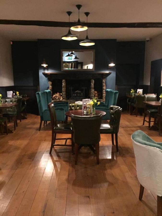 The George Hotel Wetherspoon 브레컨 외부 사진